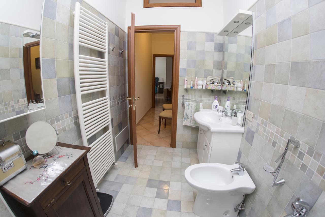 Pompei Deluxe Apartment Formia Luaran gambar